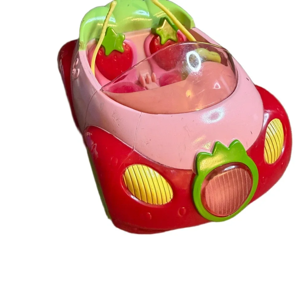 Hasbro Strawberry Shortcake Berry Cruiser Car Pink Red 2009 Butterfly Antenna